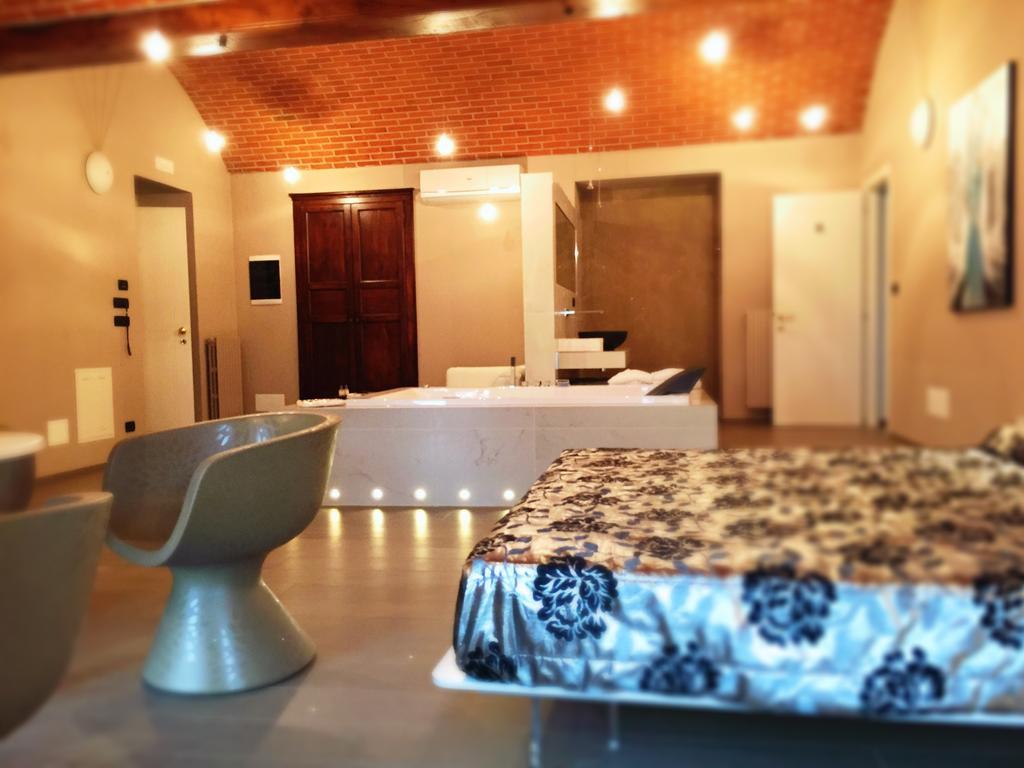 Hotel Le Lanterne Borgo San Dalmazzo Zimmer foto